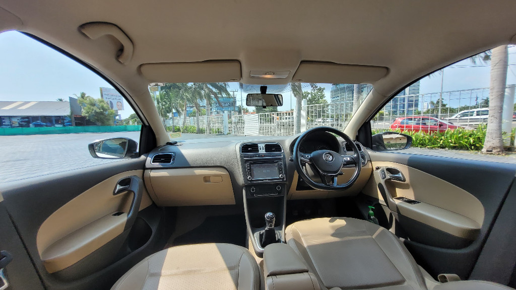 
								Volkswagen Vento Diesel 2015 full									